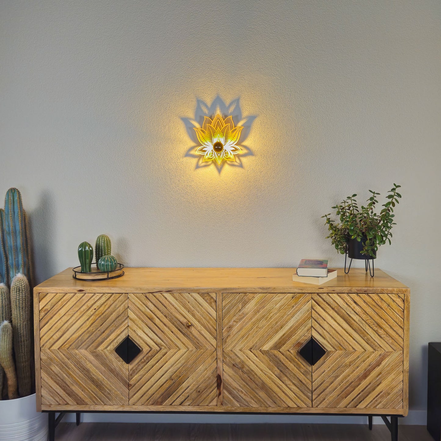 Wandlampe LOTUS